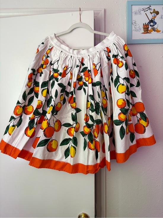Pinup Couture Dresses & Skirts - Pinup Couture White Citrus Print Circle Skirt with Orange Hem